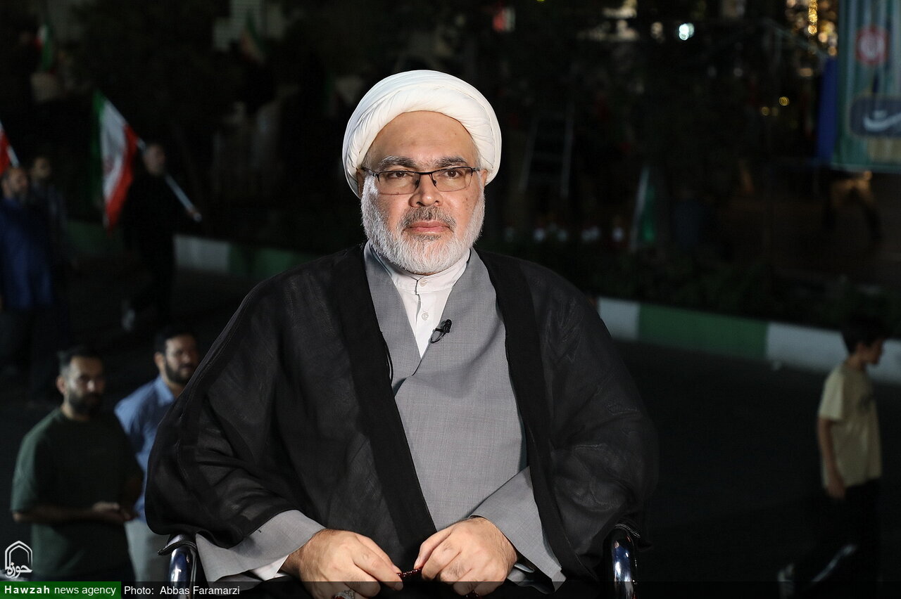 "Indifference to US, Israeli crimes is dishonorable: Iranian scholar"