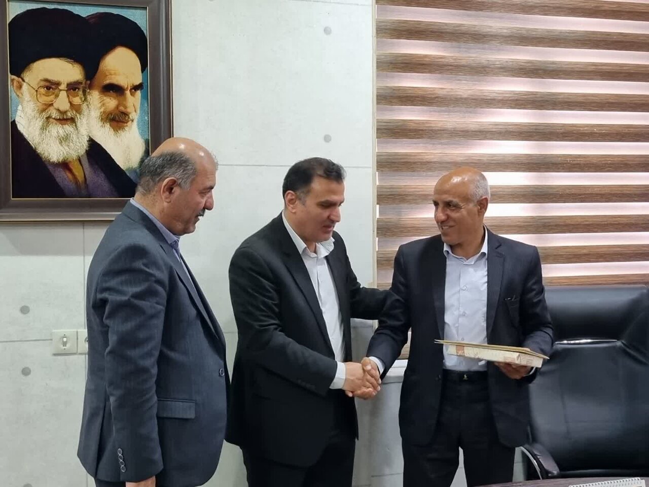لزوم برخور قاطع با محتکران و برهم‌زنندگان آرامش بازار