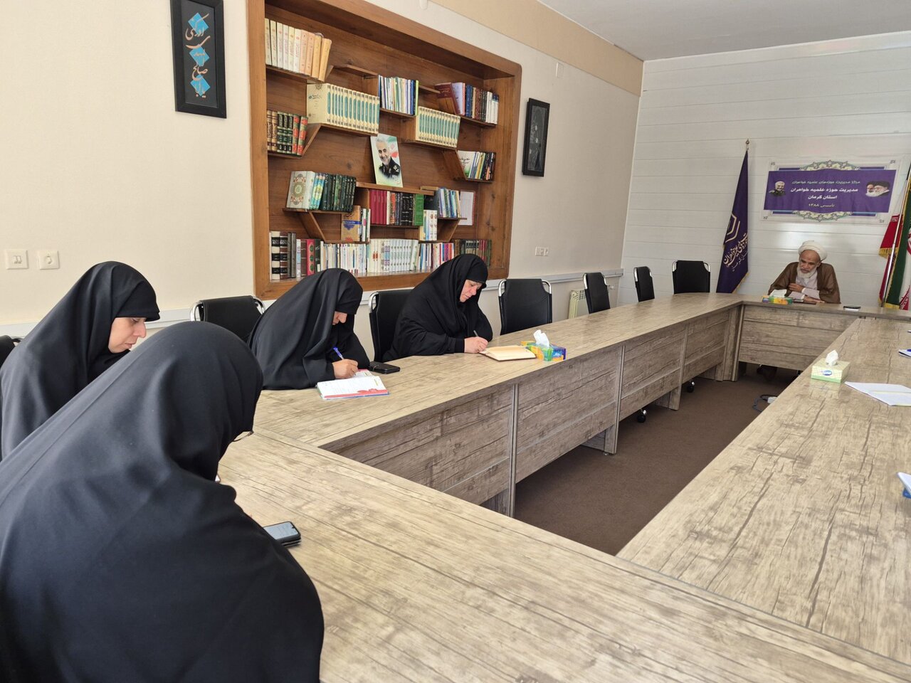 جلسه اخلاق مرکز مدیریت حوزه علمیه خواهران استان کرمان