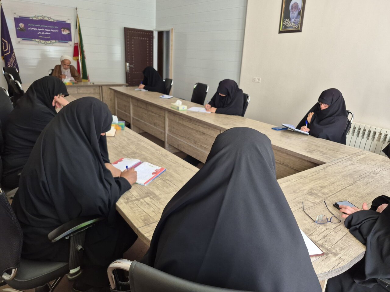 جلسه اخلاق مرکز مدیریت حوزه علمیه خواهران استان کرمان