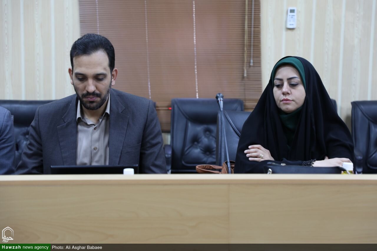 جلسه کمیسیون آموزش عمومی قرآن با حضور مدیر حوزه علمیه استان یزد