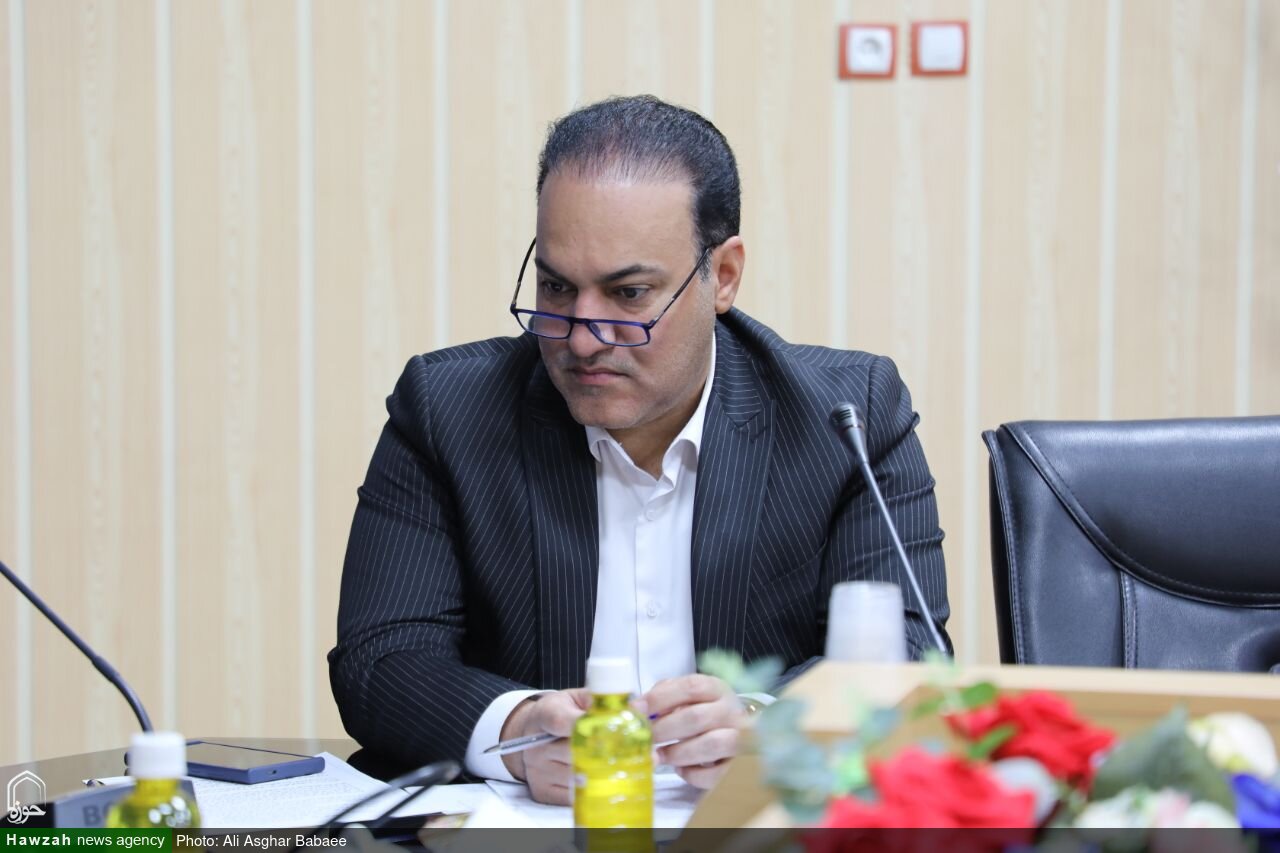 جلسه کمیسیون آموزش عمومی قرآن با حضور مدیر حوزه علمیه استان یزد