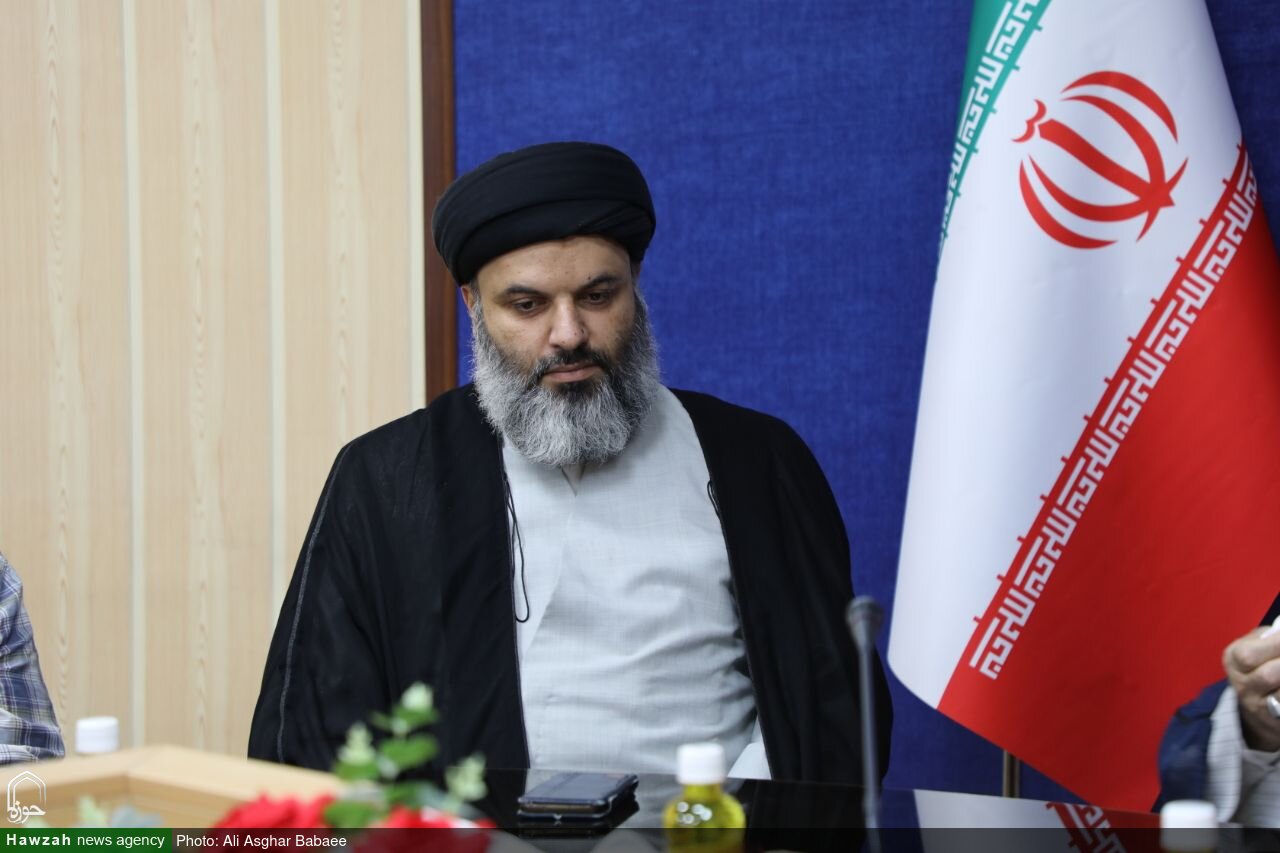 جلسه کمیسیون آموزش عمومی قرآن با حضور مدیر حوزه علمیه استان یزد