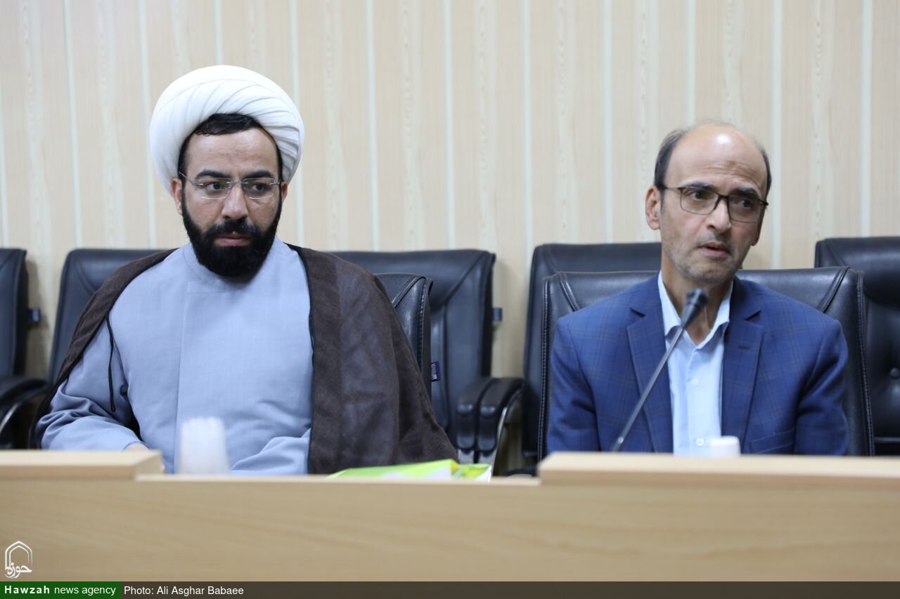 جلسه کمیسیون آموزش عمومی قرآن با حضور مدیر حوزه علمیه استان یزد