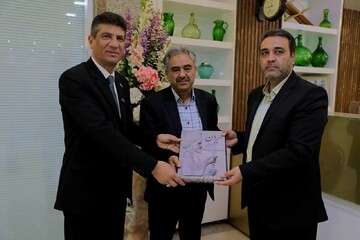 بازدید سرکنسول جمهوری عراق در اصفهان از پایتخت گل و گلاب ایران+تصاویر