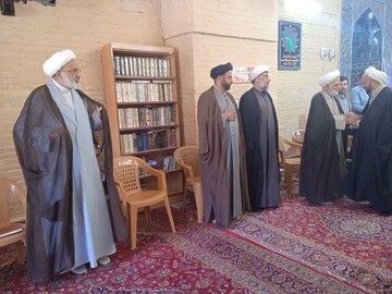 تصاویر|مراسم بزرگداشت شهید حجت الاسلام خسروانی و درگذشت حجت الاسلام  موسوی از طلاب و فضلاء حوزه علمیه اصفهان