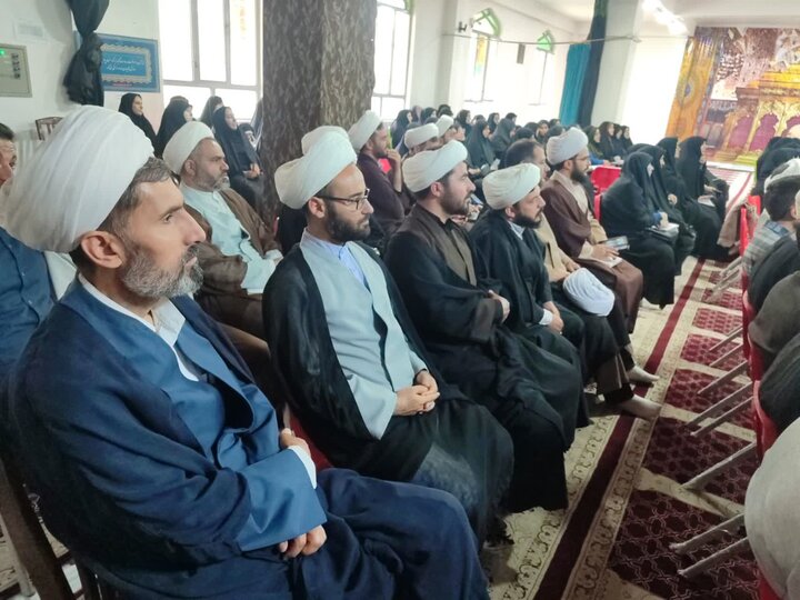 تصاویر/ دوره توانمند سازی طلاب شاغل در آموزش و پرورش جنوب استان آذربایجان غربی
