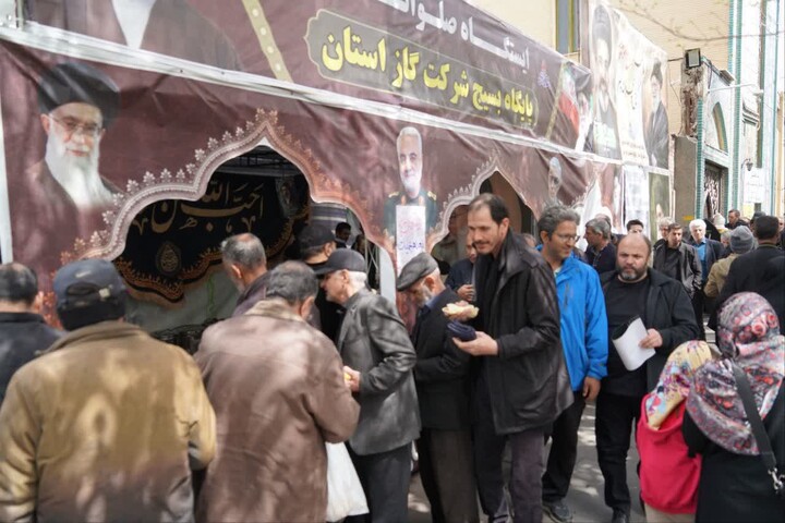 تصاویر/ هفتادوچهارمین شب ایستادگی مردم انقلابی میدان ساعت تبریز