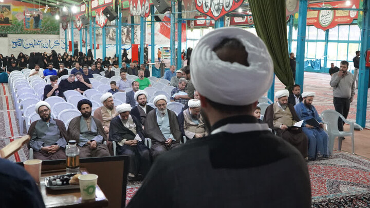 تصاویر/ حضور جمعی از مسئولان نهادهای حوزوی در مراسم چهلمین روز شهادت شهیدان مهدور
