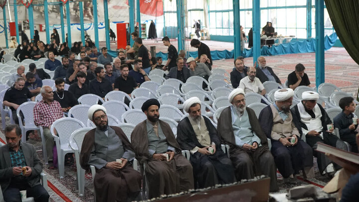 تصاویر/ حضور جمعی از مسئولان نهادهای حوزوی در مراسم چهلمین روز شهادت شهیدان مهدور
