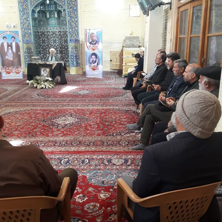 تصاویر|مراسم بزرگداشت شهید حجت الاسلام خسروانی و درگذشت حجت الاسلام  موسوی از طلاب و فضلاء حوزه علمیه اصفهان