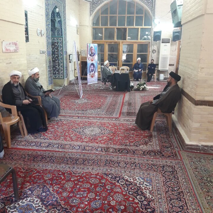 تصاویر|مراسم بزرگداشت شهید حجت الاسلام خسروانی و درگذشت حجت الاسلام  موسوی از طلاب و فضلاء حوزه علمیه اصفهان