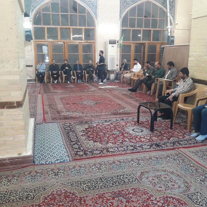 تصاویر|مراسم بزرگداشت شهید حجت الاسلام خسروانی و درگذشت حجت الاسلام  موسوی از طلاب و فضلاء حوزه علمیه اصفهان