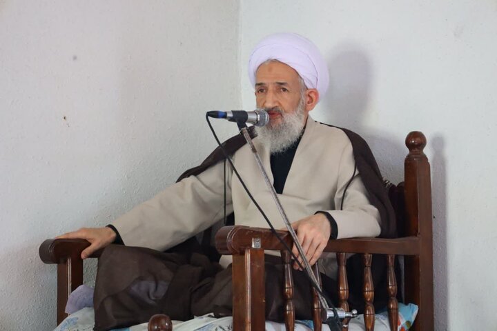 تصاویر/ اربعین شهید امیرحسین صباغی در پیرتکیه ملک کلا قائمشهر با حضور نماینده ولی فقیه در مازندران