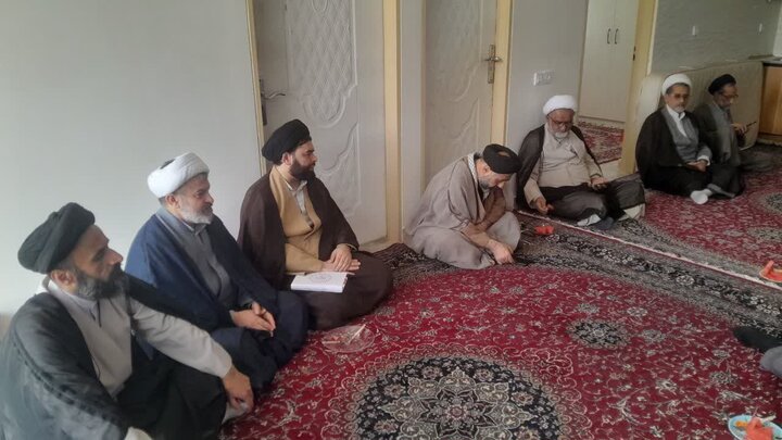 تصاویر/ تجلیل روحانیون معمّر لاریجان