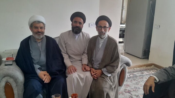 تصاویر/ تجلیل روحانیون معمّر لاریجان