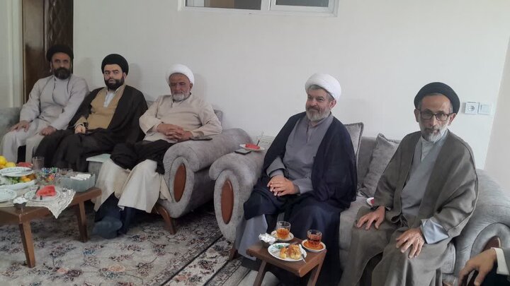 تصاویر/ تجلیل روحانیون معمّر لاریجان