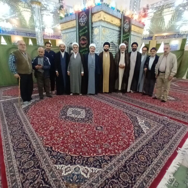 تصاویر/ تجلیل روحانیون معمّر لاریجان