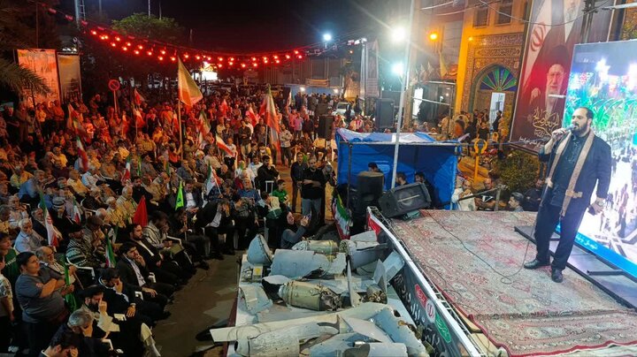تصاویر / گوشه‌هایی از تجمع خیابانی «شب‌های اقتدار» توسط مردم گرمسار