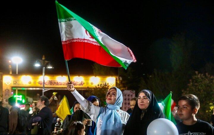 تصاویر/ تجمع حامیان وطن در میدان تجریش