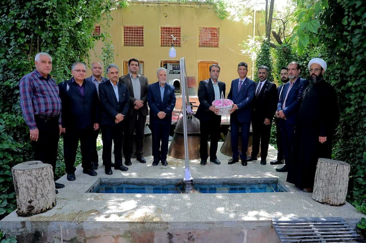 سرکنسول جمهوری عراق در اصفهان میهمان پایتخت گل و گلاب ایران بود+تصاویر