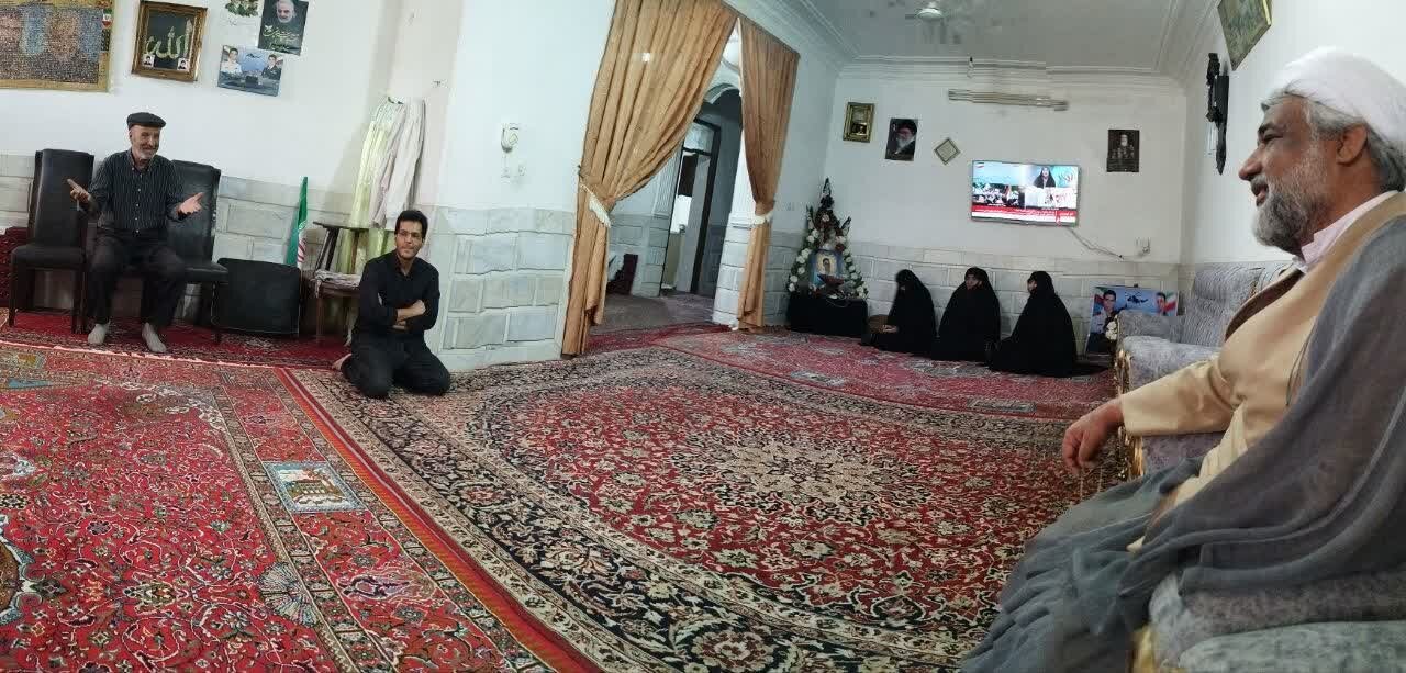 دیدار مدیر حوزه علمیه خواهران سیستان و بلوچستان با خانواده شهید نمرودی