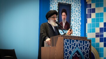 تأکید امام جمعه کرج بر لزوم مجازات متجاوز همزمان با فعالیت‌های دیپلماتیک