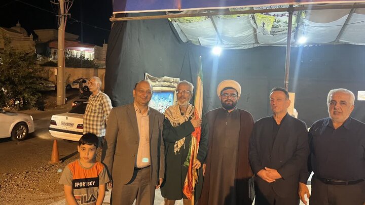 تصاویر/ فعالیت موکب مدارس علمیه آیت اللّه اعتمادی درهفتاد و پنجمین شب میدان داری مردم کاشان