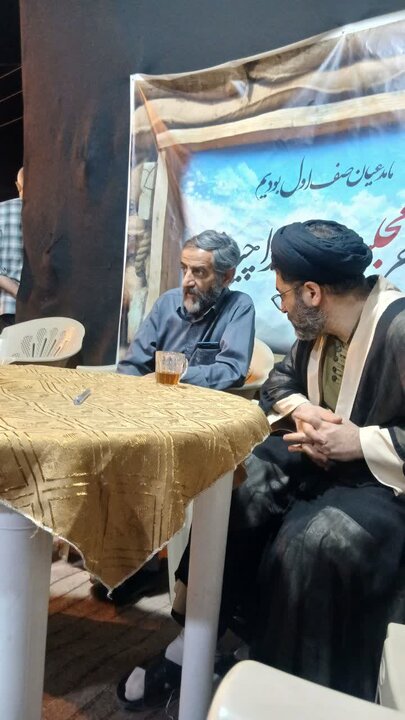 تصاویر/ فعالیت موکب مدارس علمیه آیت اللّه اعتمادی درهفتاد و پنجمین شب میدان داری مردم کاشان