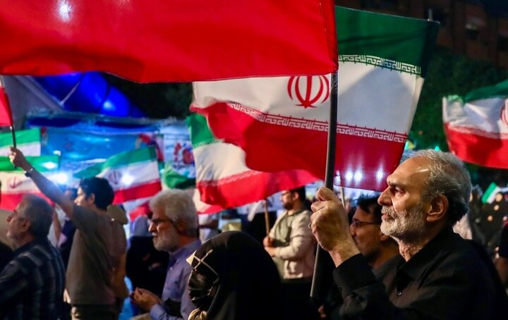 تصاویر/ اجتماع حامیان وطن در میدان هفت تیر تهران