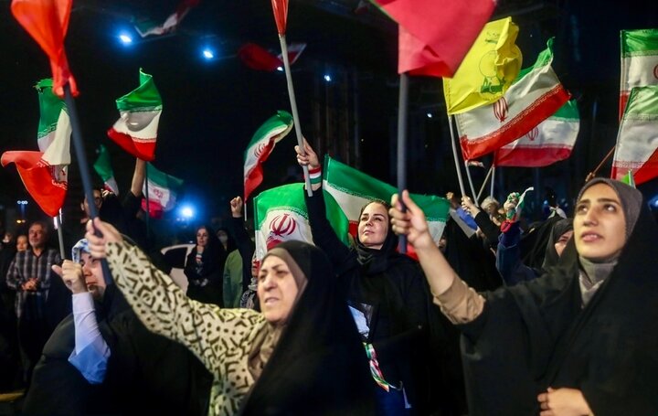 تصاویر/ اجتماع حامیان وطن در میدان هفت تیر تهران