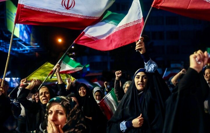 تصاویر/ اجتماع حامیان وطن در میدان هفت تیر تهران