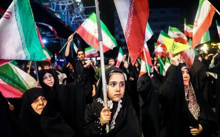 تصاویر/ اجتماع حامیان وطن در میدان هفت تیر تهران