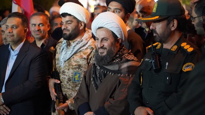 تصاویر/ تجمع مردم شهرستان خوی در حمایت از نظام اسلامی و نیروهای مسلح در هفتاد و پنجمین شب متوالی