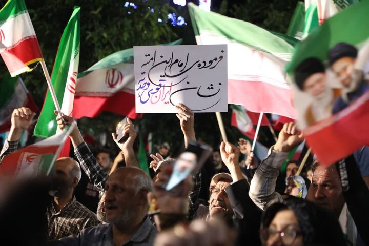تصاویر/ اجتماع مردمی «شب‌های اقتدار» مردم غیور شهر سمنان