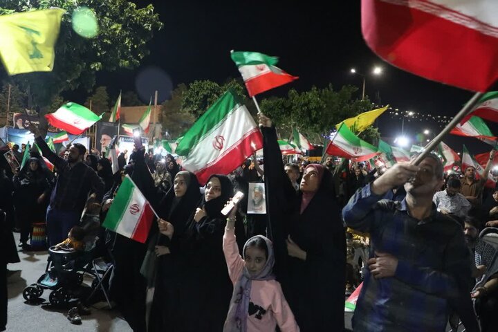 تصاویر/ اجتماع مردمی «شب‌های اقتدار» مردم غیور شهر سمنان