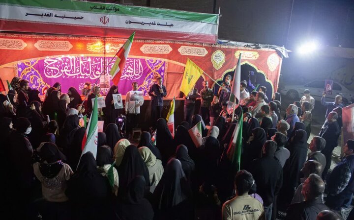 تصاویر/حضور مردم اراک در پرچم گردانی موکب مردمی انقلاب
