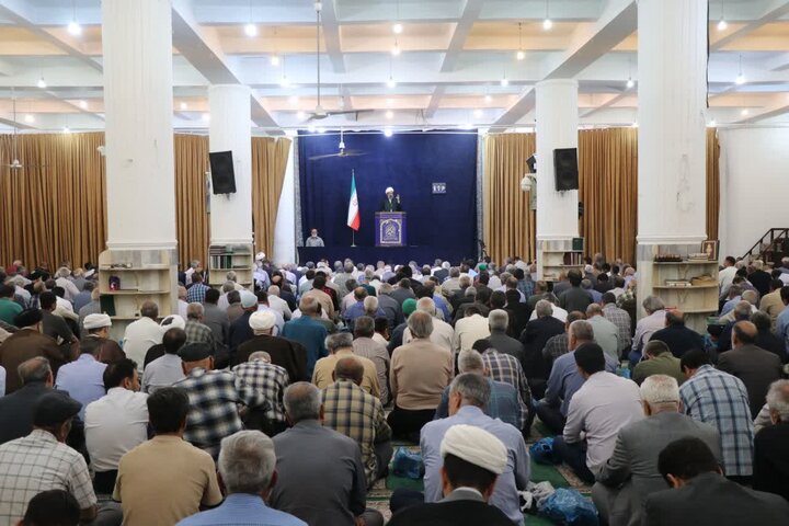 تصاویر/ برگزاری نماز عبادی سیاسی جمعه در قرچک