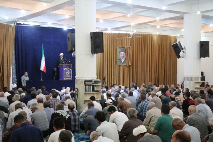 تصاویر/ برگزاری نماز عبادی سیاسی جمعه در قرچک