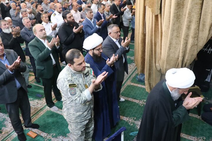 تصاویر/ برگزاری نماز عبادی سیاسی جمعه در قرچک