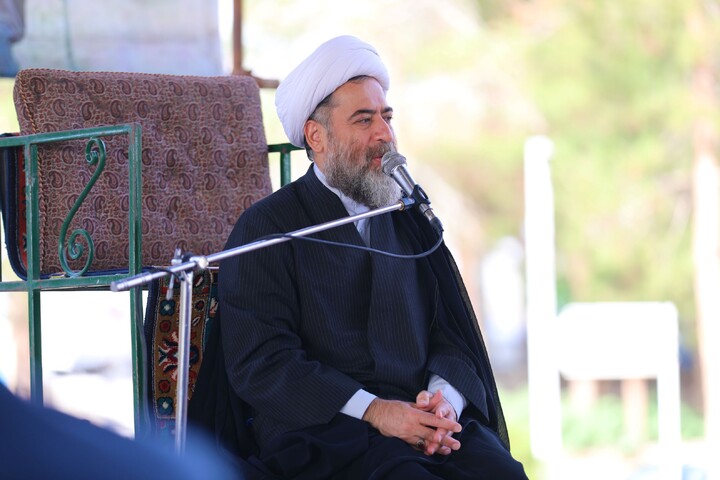تصاویر/ برگزاری دعای ندبه در گلزار شهدای خلدبرین یزد