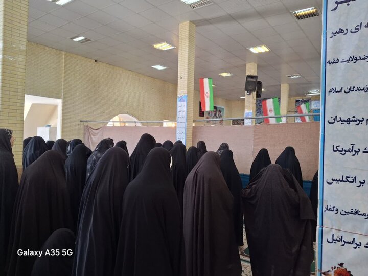 تصاویر/ اقامه نمازجمعه شهر بلورد
