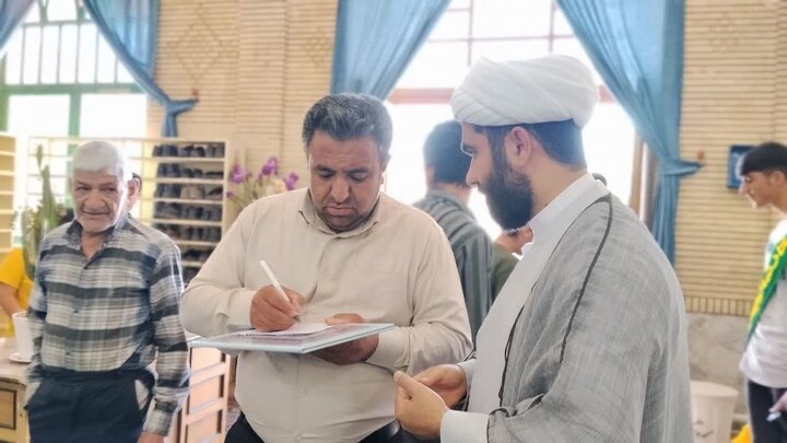 تصاویر/ اقامه نمازجمعه شهر راین