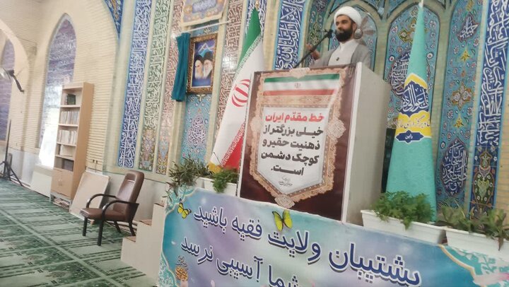 تصاویر/ اقامه نمازجمعه شهر راین