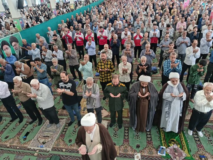 تصاویر/اقامه نماز عبادی سیاسی جمعه در ساوه