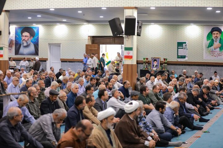 تصاویر/ نماز عبادی سیاسی جمعه در ساوجبلاغ