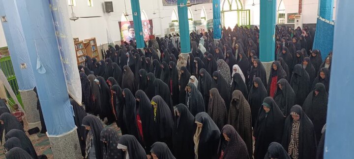 تصاویر/ اقامه نمازجمعه شهر ریگان