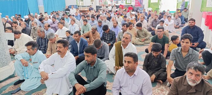 تصاویر/ اقامه نمازجمعه شهر ریگان