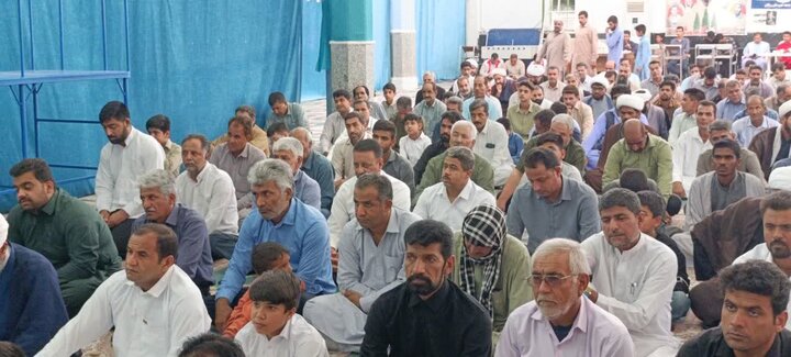 تصاویر/ اقامه نمازجمعه شهر ریگان