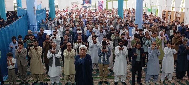 تصاویر/ اقامه نمازجمعه شهر ریگان